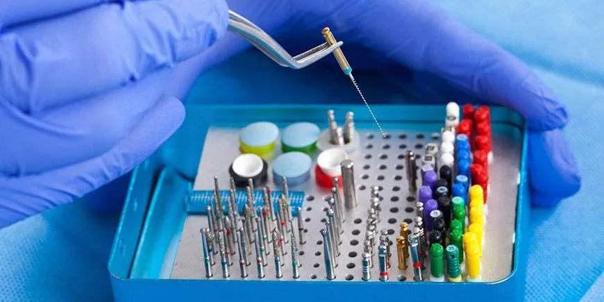 Material para realizar una endodoncia Material para realizar una endodoncia
