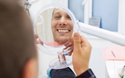 ¿Implante o puente dental? La comparativa definitiva para salvar tu diente o sustituirlo